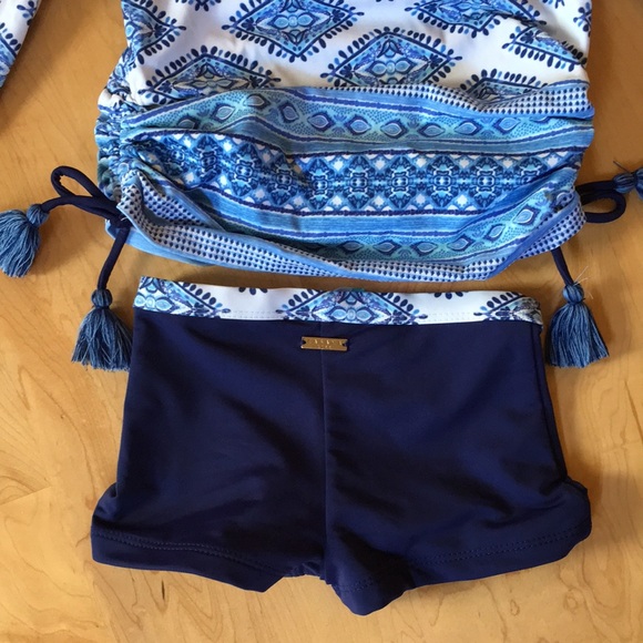 CABANA LIFE | Girls Batik 2-Piece Long Sleeve Rashguard Set - Picture 9 of 15